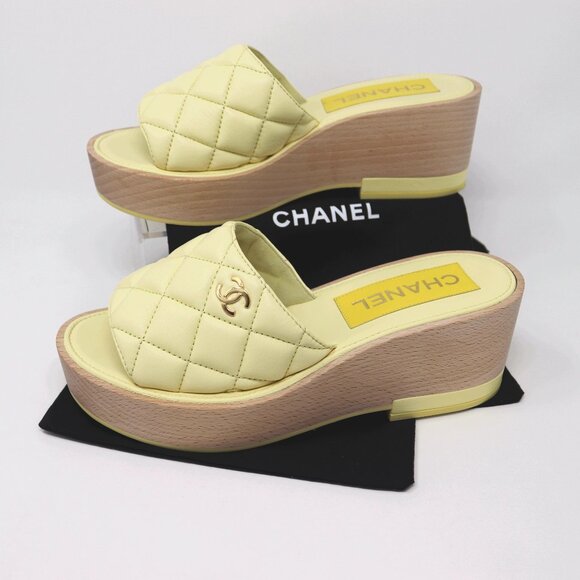 Chanel 38 Interlocking CC Logo Wood Sandal Mule Quilted Yellow Leather - Picture 4 of 15